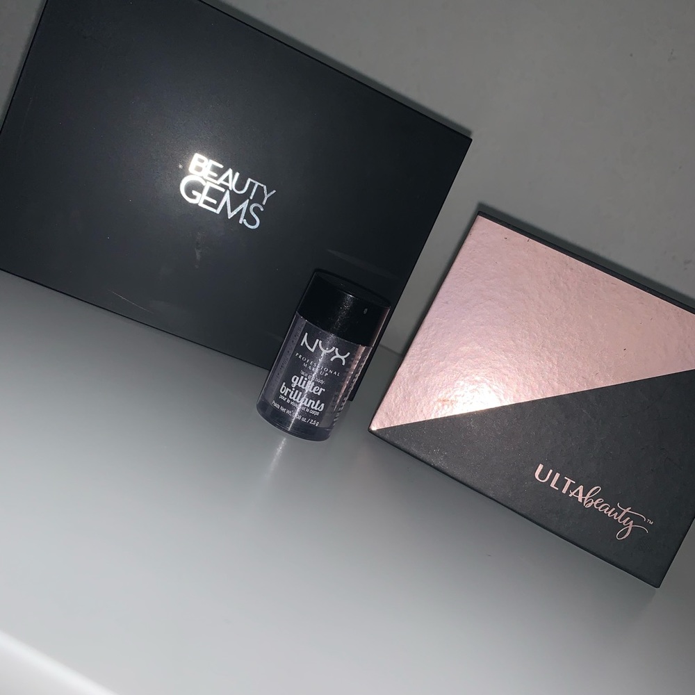 Makeup bundle